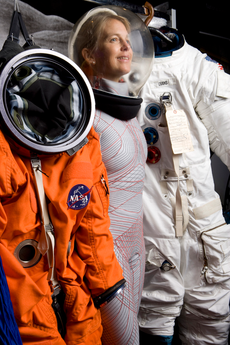 Illustration for article titled This Motorcycle Gear Company Is Making Space Suits For The First Human Mission To Mars